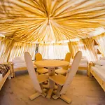 Western Camp منتجع 2*