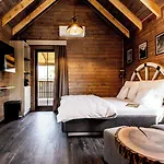 Western Camp Resort