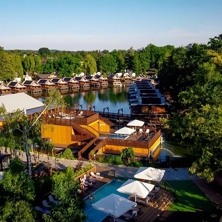 Western Camp Курортный комплекс 2*