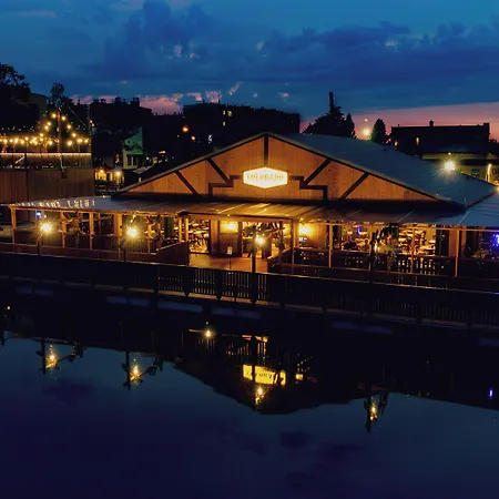 Western Camp Resort 2*